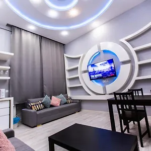 Harmony Residency - 4 Bedrooms Appartamento Budapest